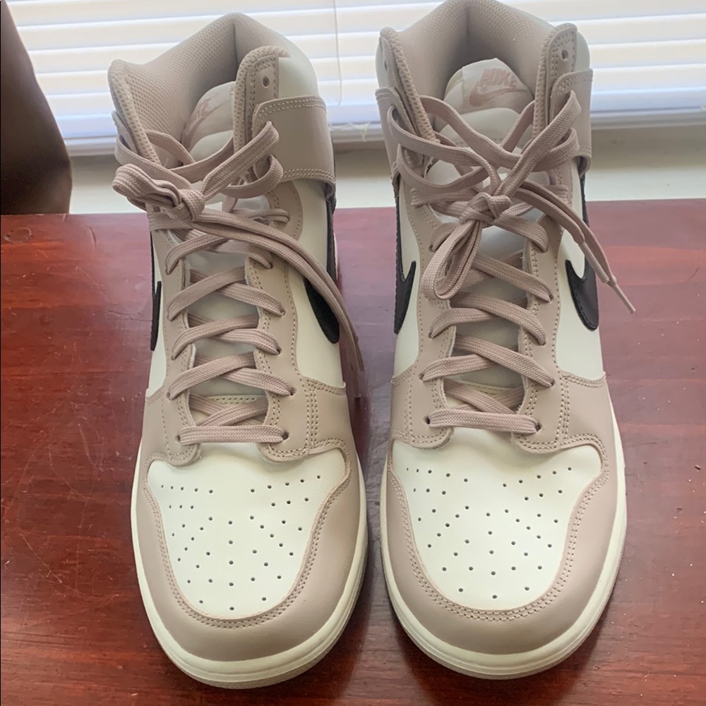 Nike Dunk High Sneakers in Fossil Stone colorway